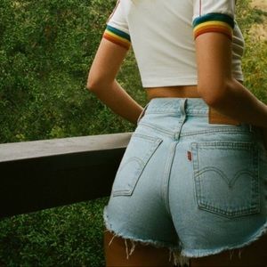 Levi’s High Waisted Wedgie Shorts in Tango